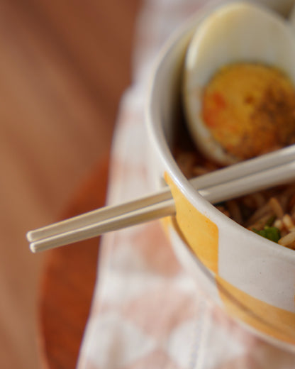 Ela- Ramen/Noodle Bowl with chopstick holder